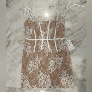 FOR LOVE & LEMONS lace dress